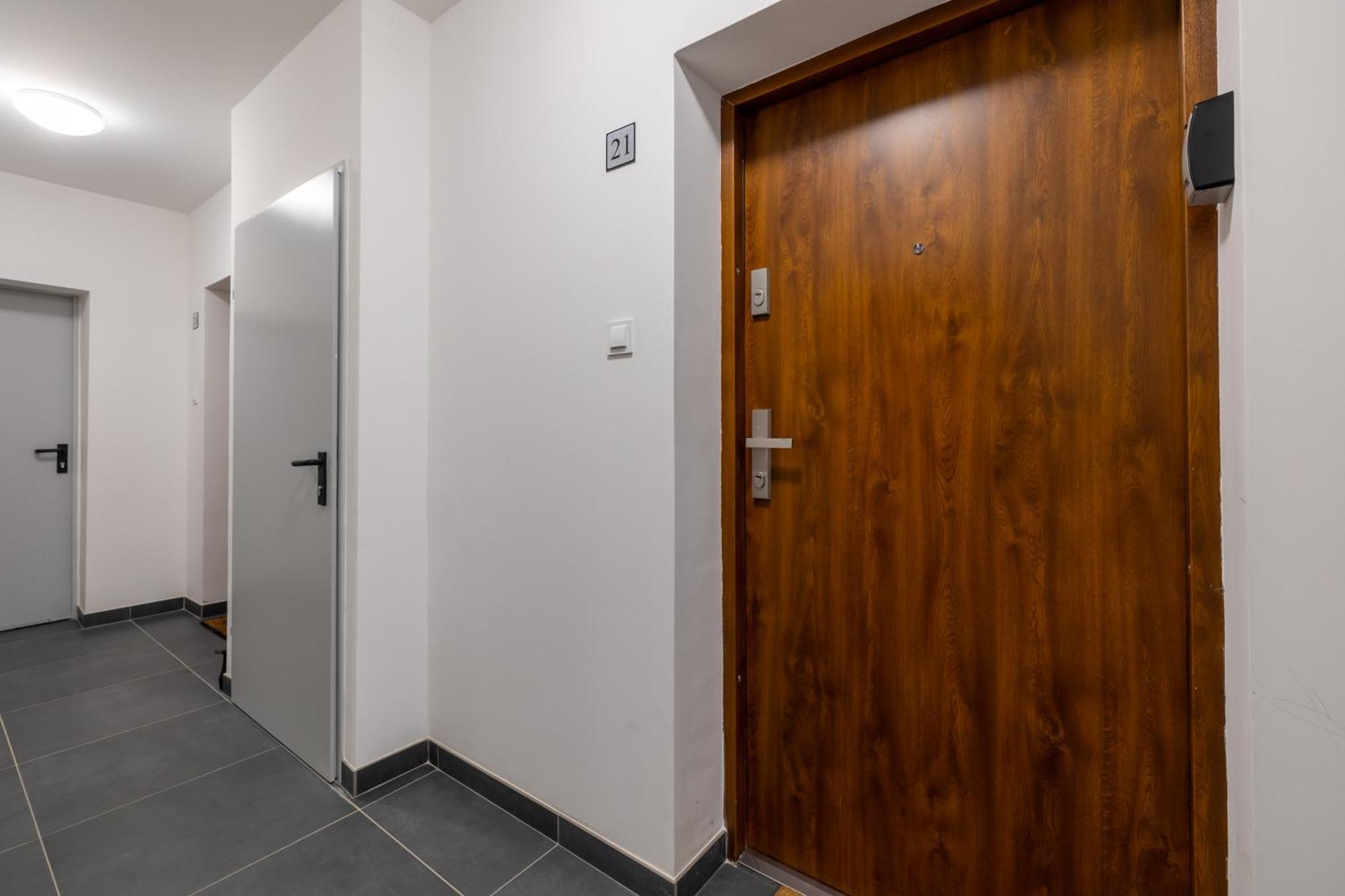 שצ'צ'ין Ts Gold New Town Apartment & Free Private Parking מראה חיצוני תמונה
