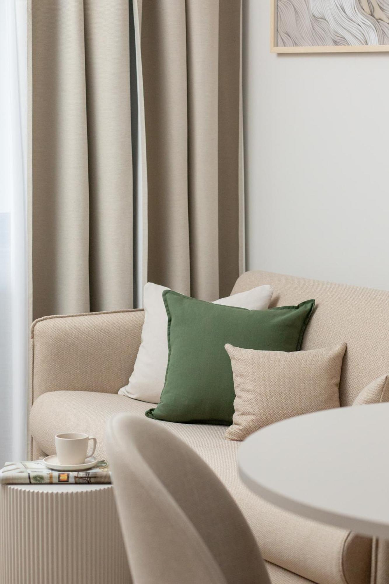 שצ'צ'ין Ts Gold New Town Apartment & Free Private Parking מראה חיצוני תמונה